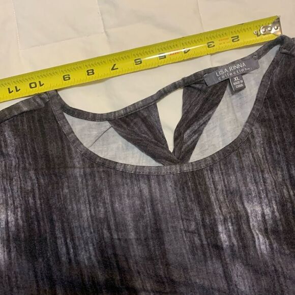 LOSA RINA collection, XL, crossover back, both shirts , good condition - Picture 9 of 14